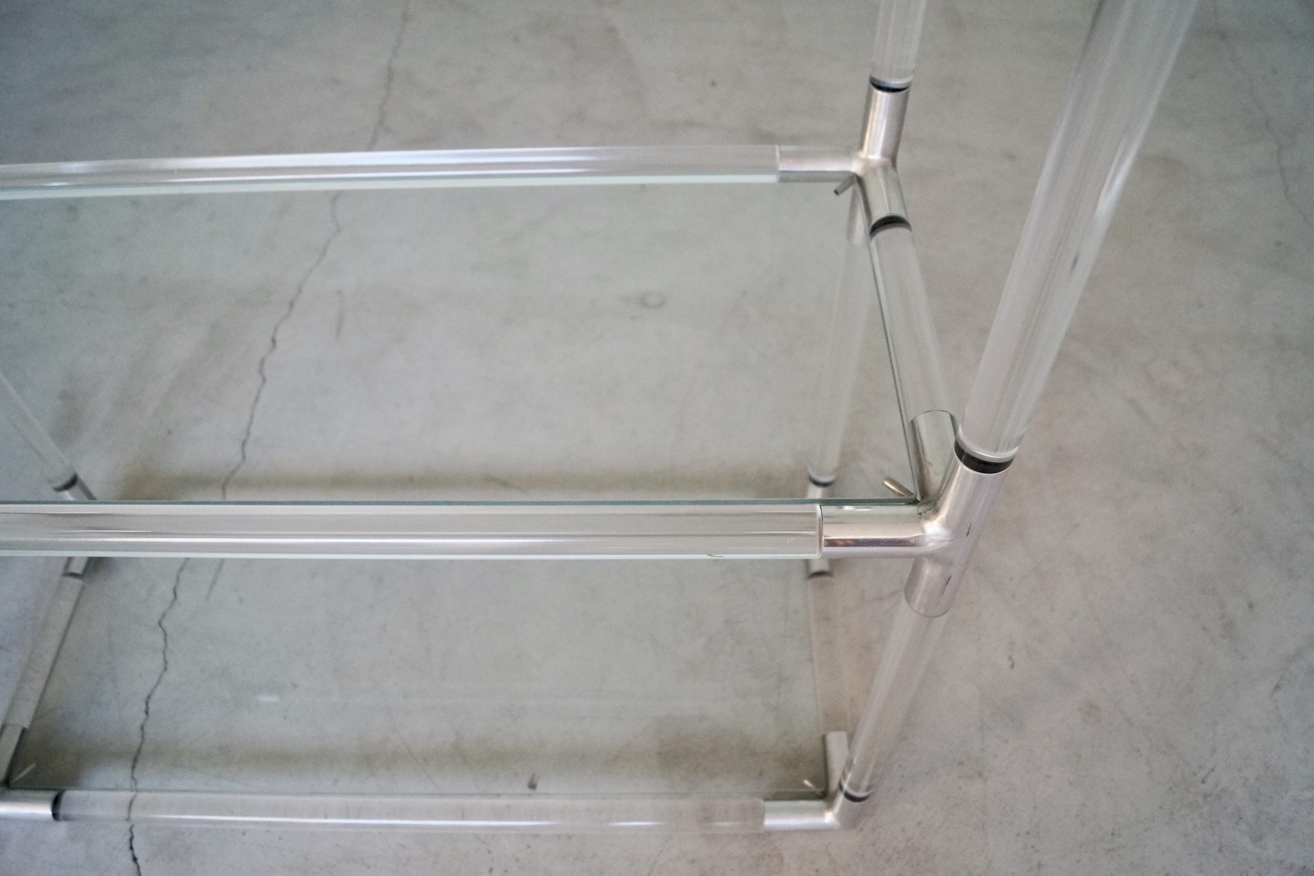 6782C66D-41ED-4314-A017-63D17AFF56BA_1_201_a – Cyclic Furniture
